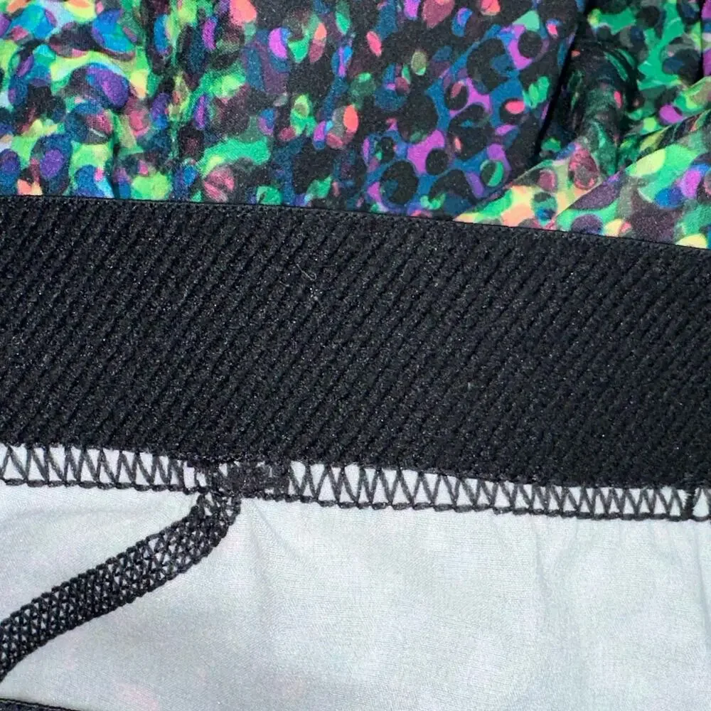 Nike Pro HyperCool Multicolor Pattern Mesh Capri Leggings Size Small